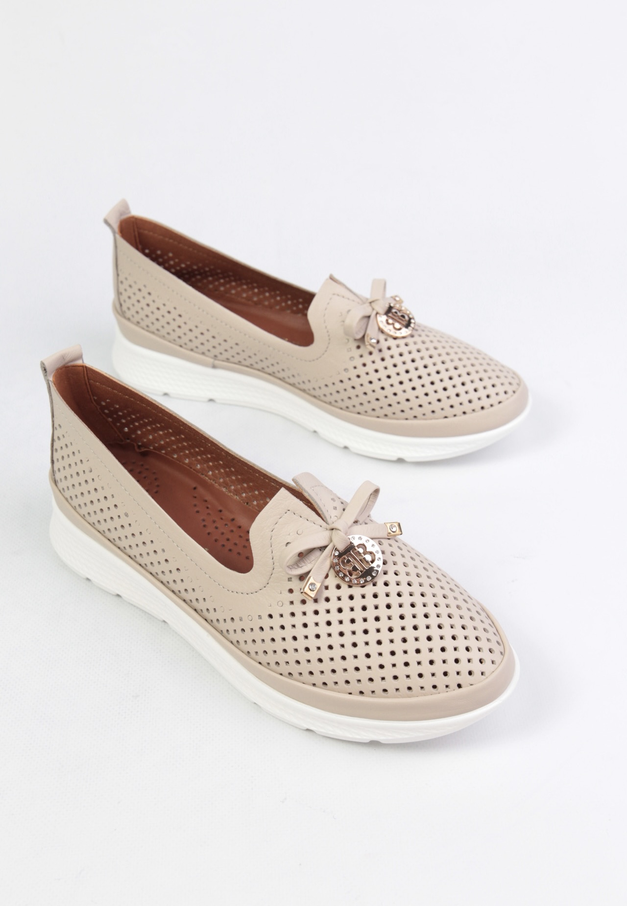 картинка Балетки кожаные Benito от магазина Pratik