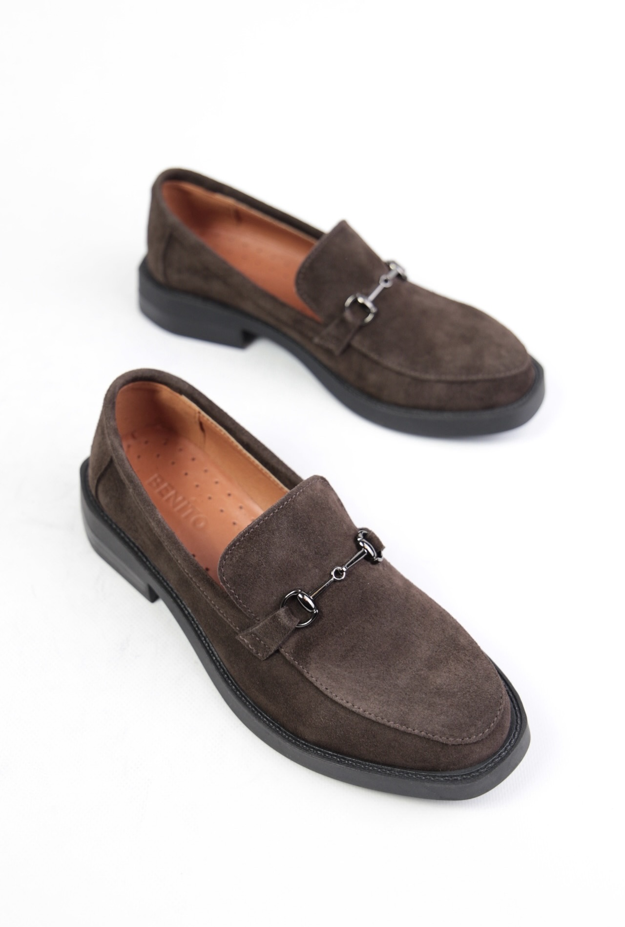 картинка Лоферы замшевые Benito от магазина Pratik