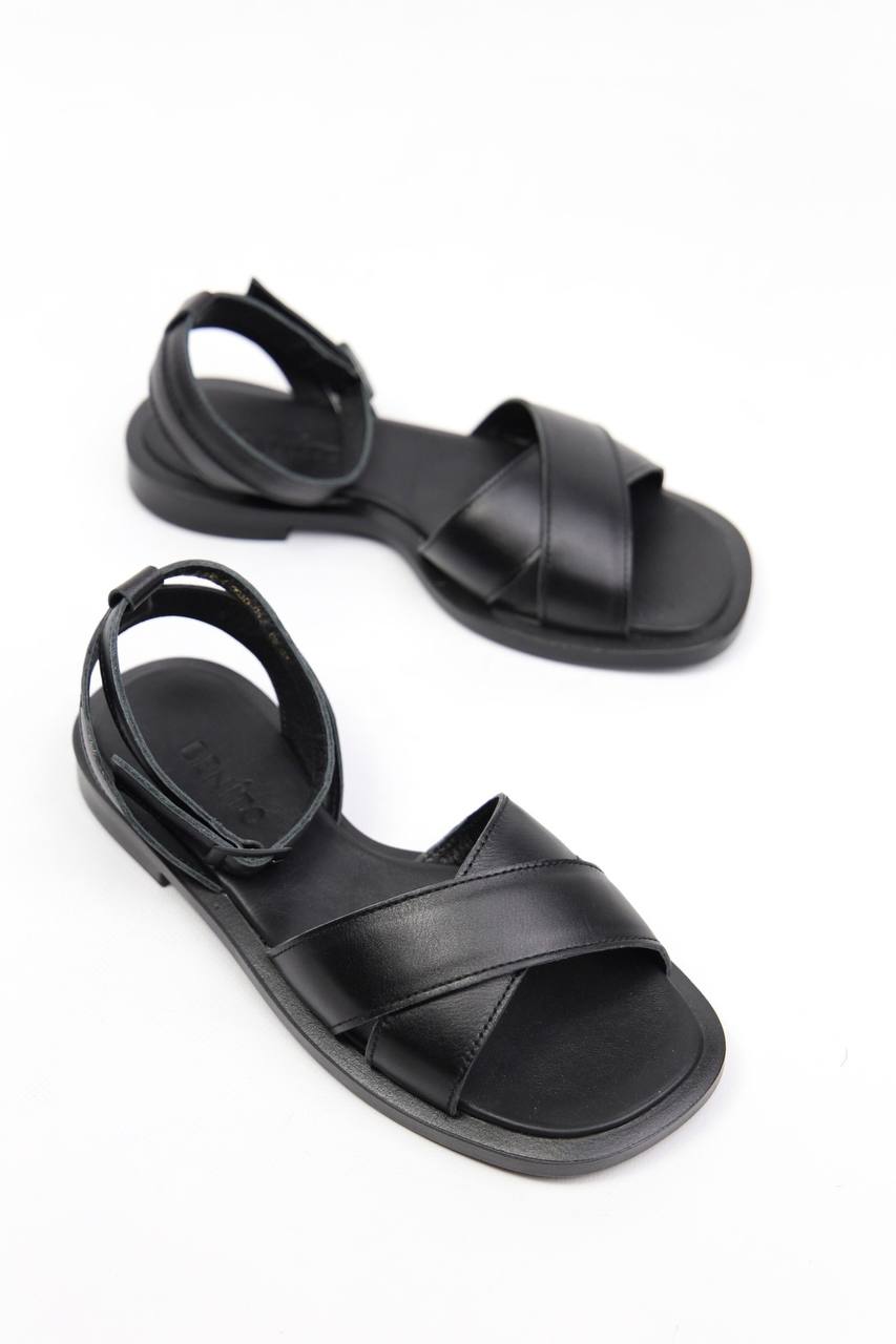 картинка Сандалии кожаные Benito от магазина Pratik