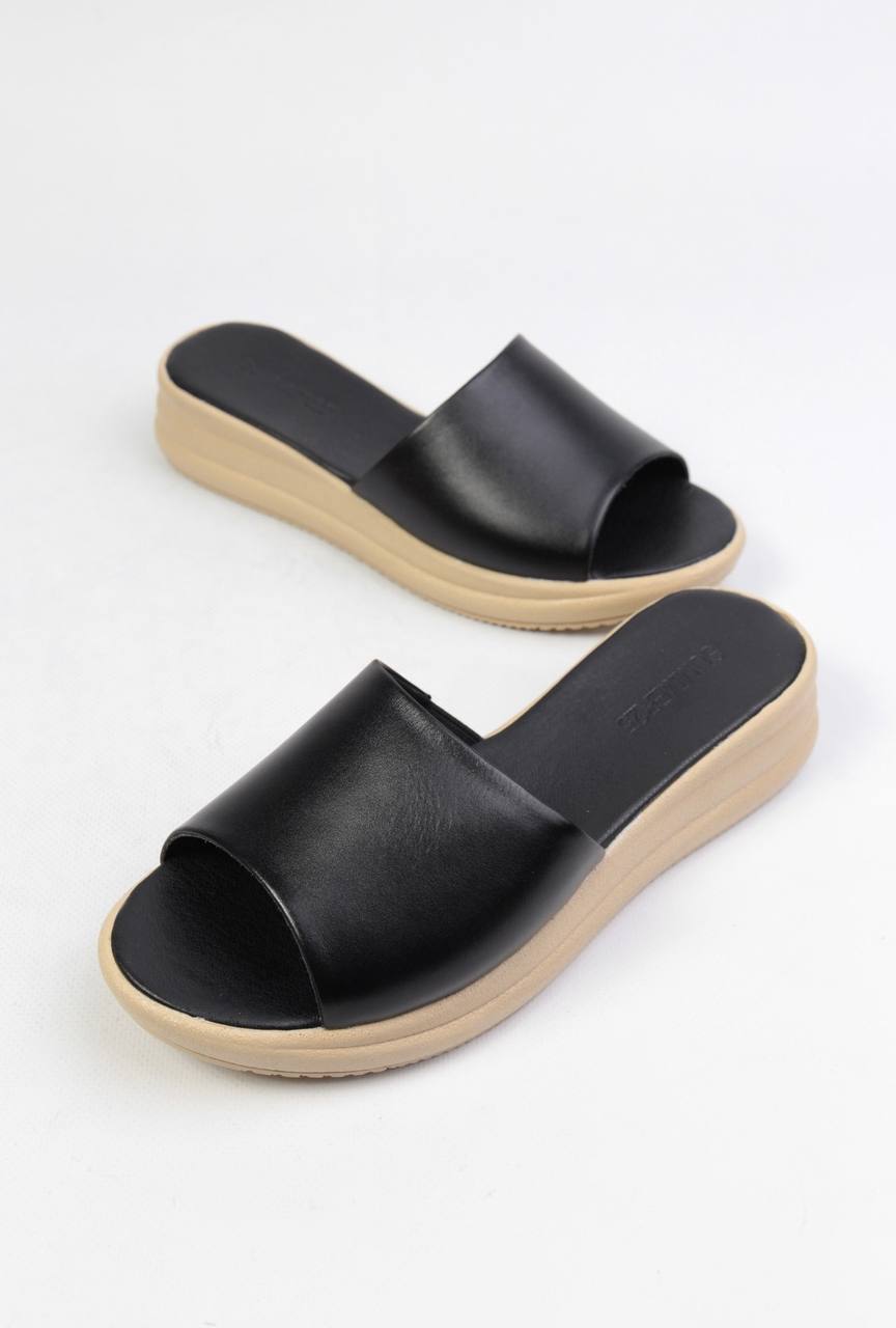 картинка Шлепанцы кожаные Benito от магазина Pratik