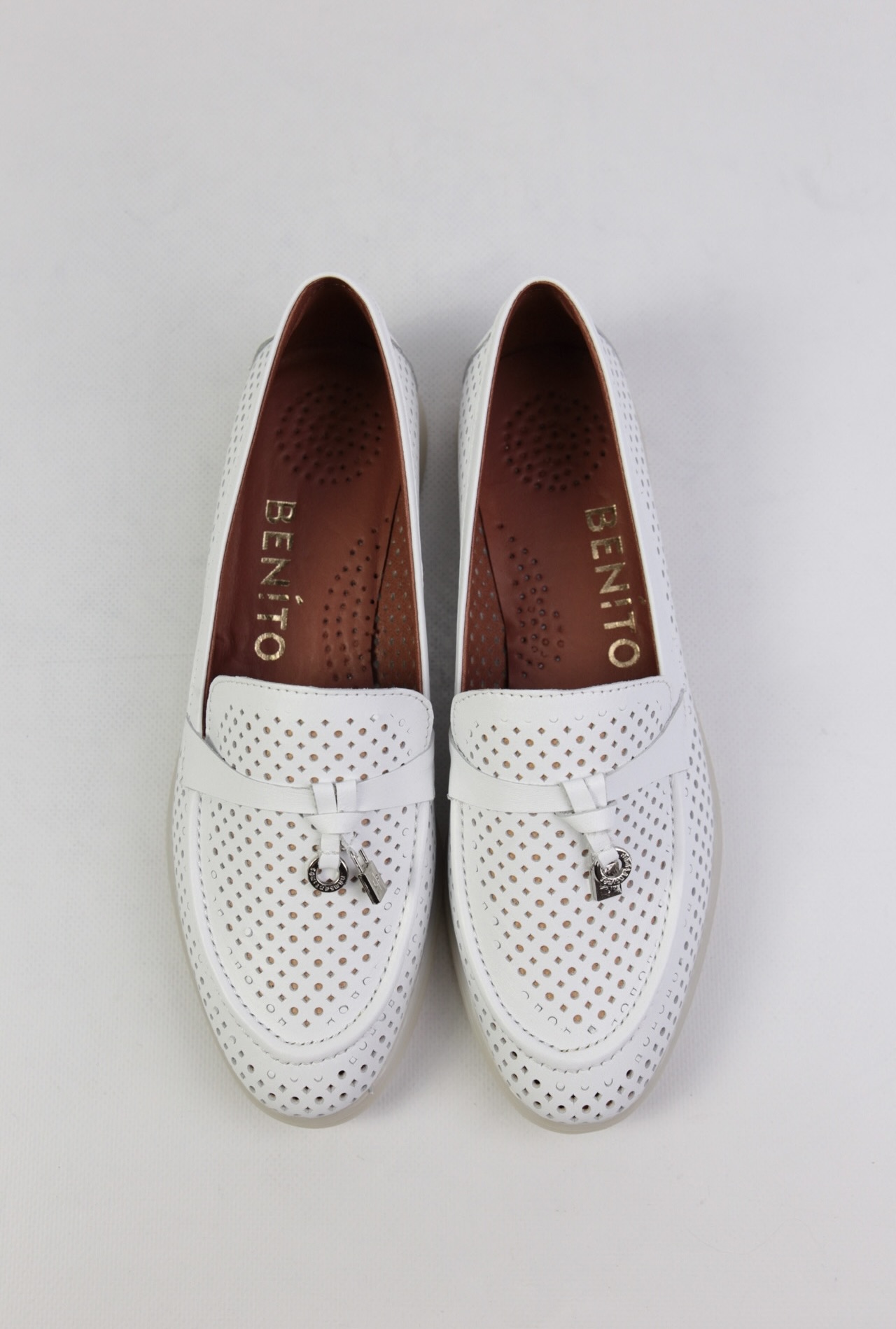 картинка Туфли кожаные Benito от магазина Pratik