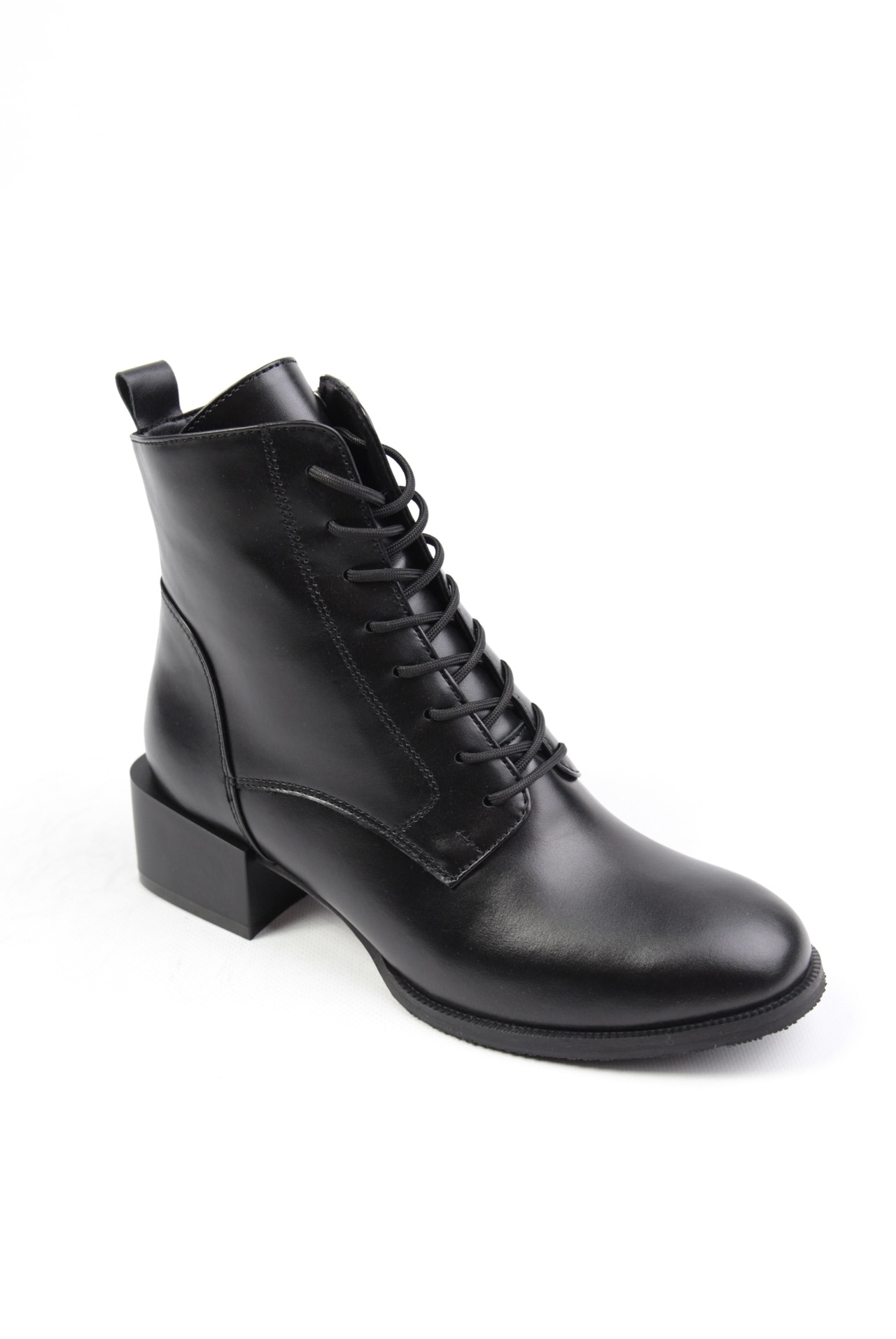 картинка Ботильоны кожаные Benito от магазина Pratik