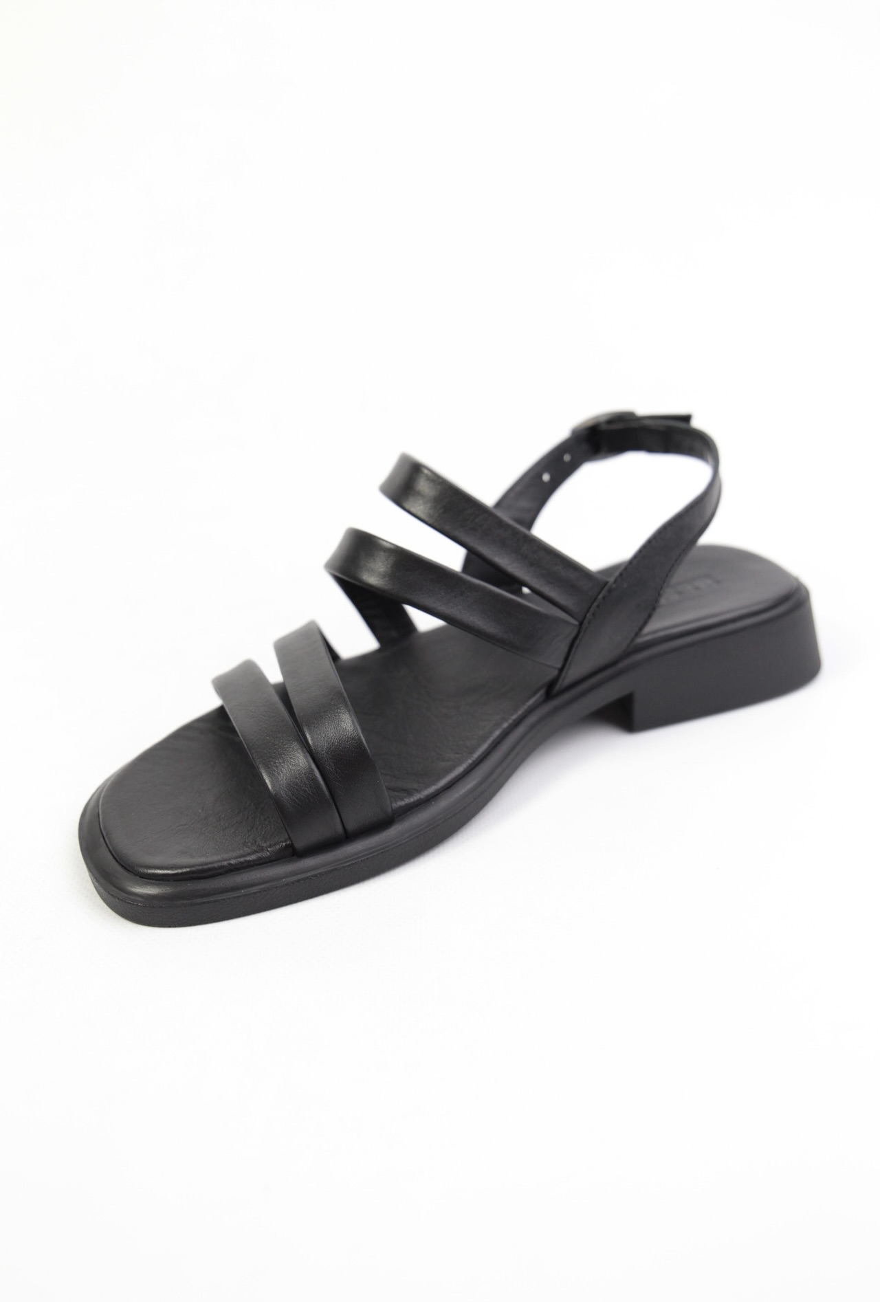 картинка Сандалии кожаные Benito от магазина Pratik