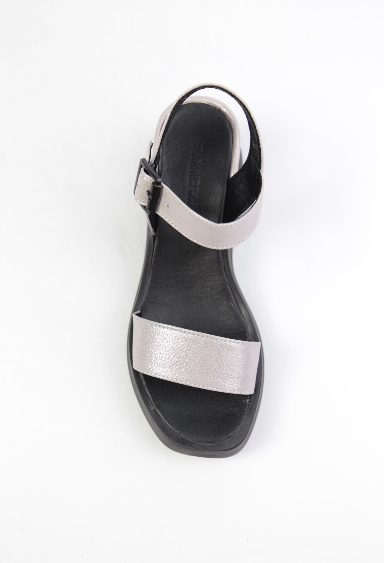 картинка Босоножки кожаные Benito от магазина Pratik