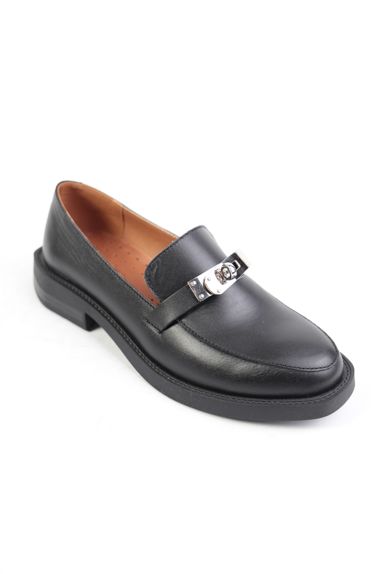 картинка Лоферы кожаные Benito от магазина Pratik