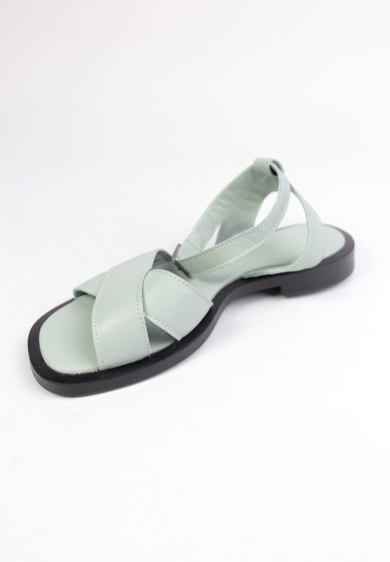 картинка Сандалии кожаные Benito от магазина Pratik