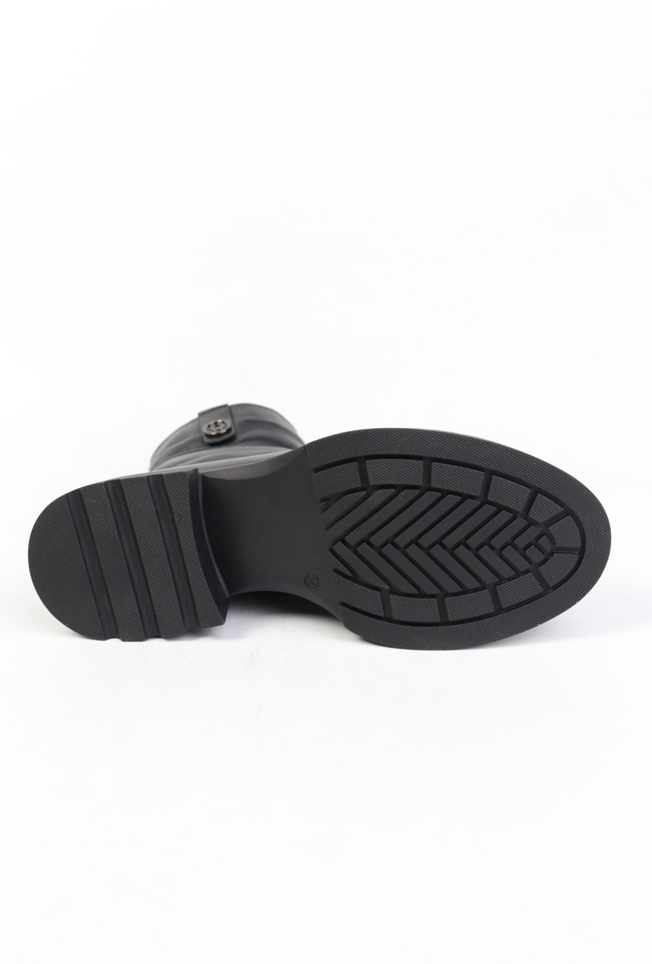 картинка Ботинки кожаные Benito от магазина Pratik