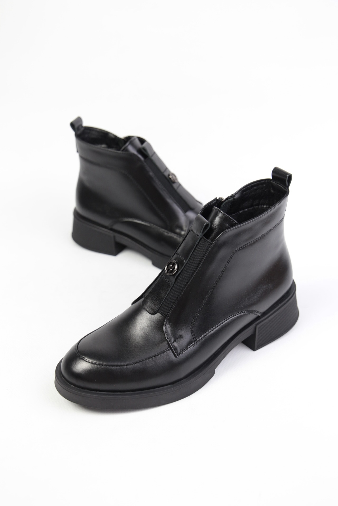 картинка Ботинки кожаные Benito от магазина Pratik