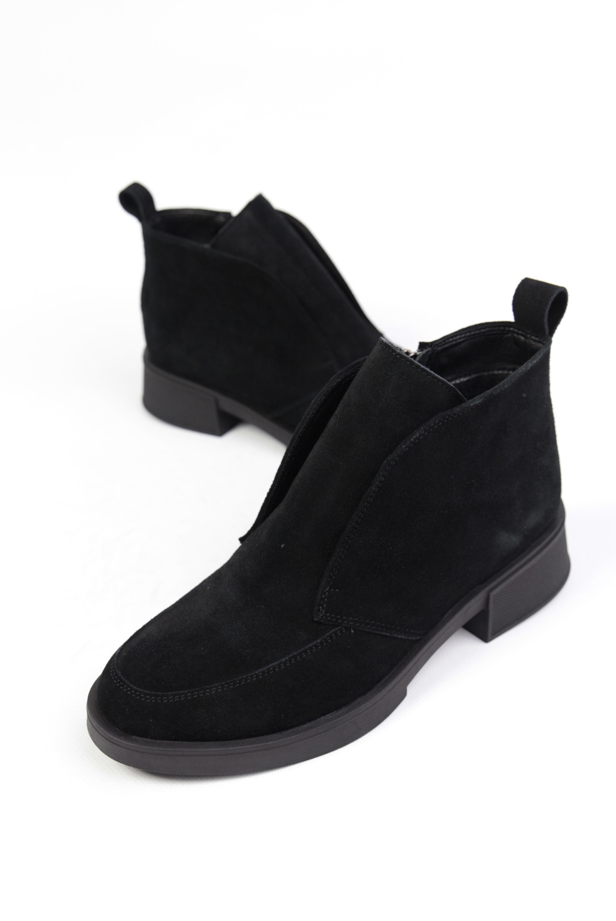 картинка Ботинки замшевые Benito от магазина Pratik