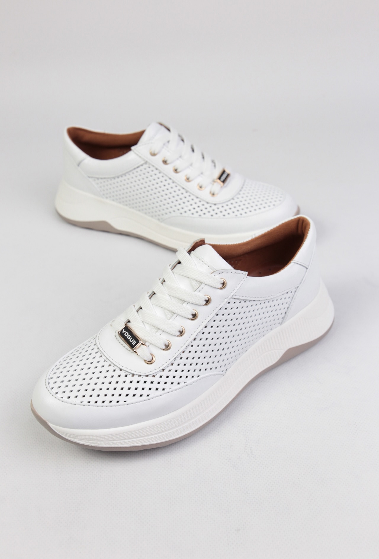 картинка Кроссовки кожаные Benito от магазина Pratik