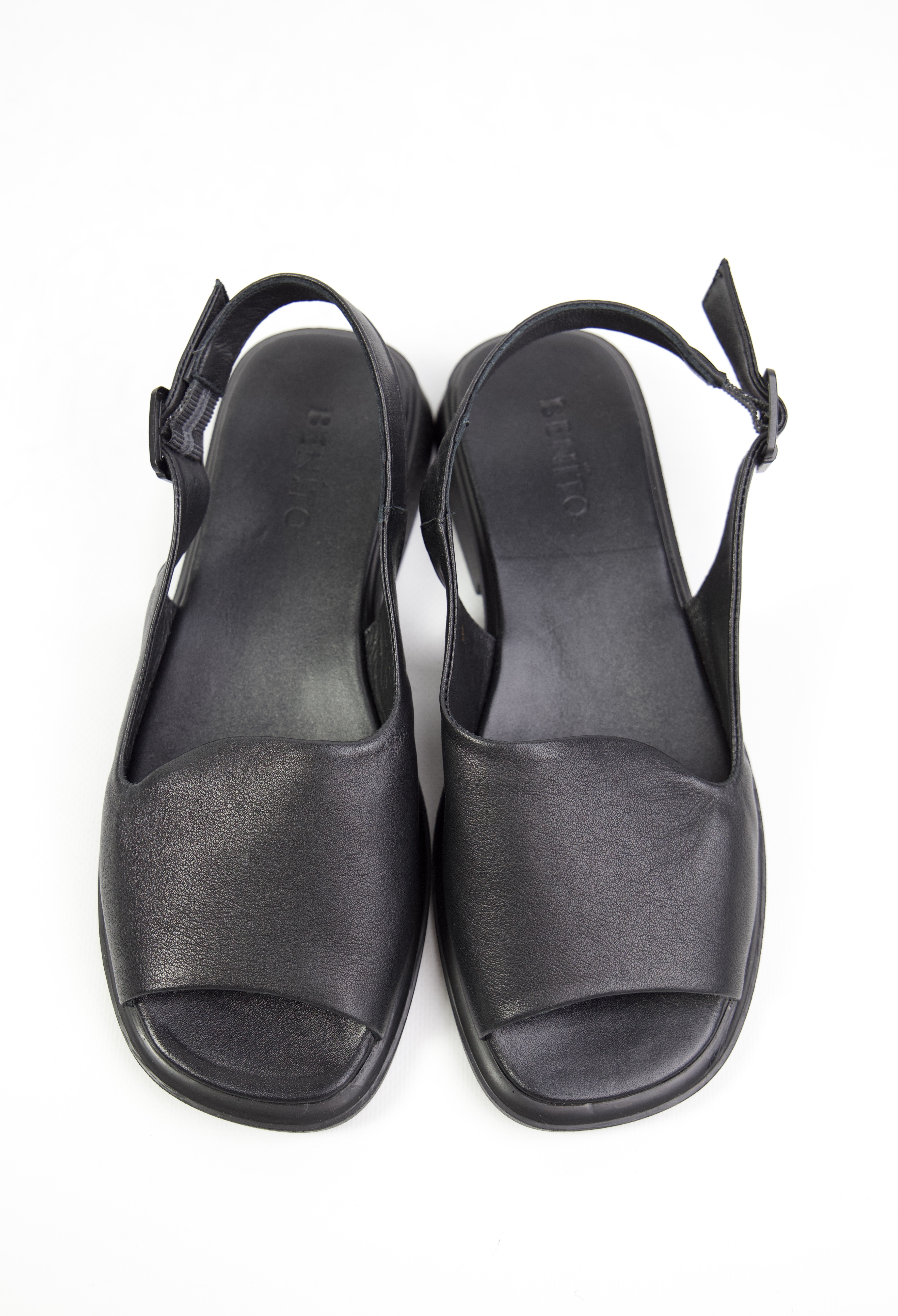 картинка Сандалии кожаные Benito от магазина Pratik