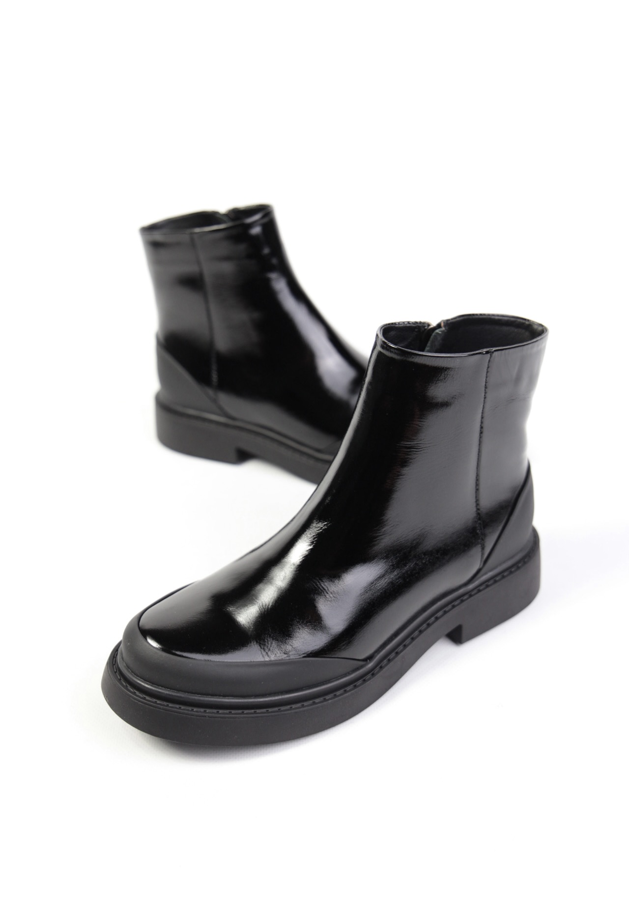 картинка Ботинки кожаные Benito от магазина Pratik