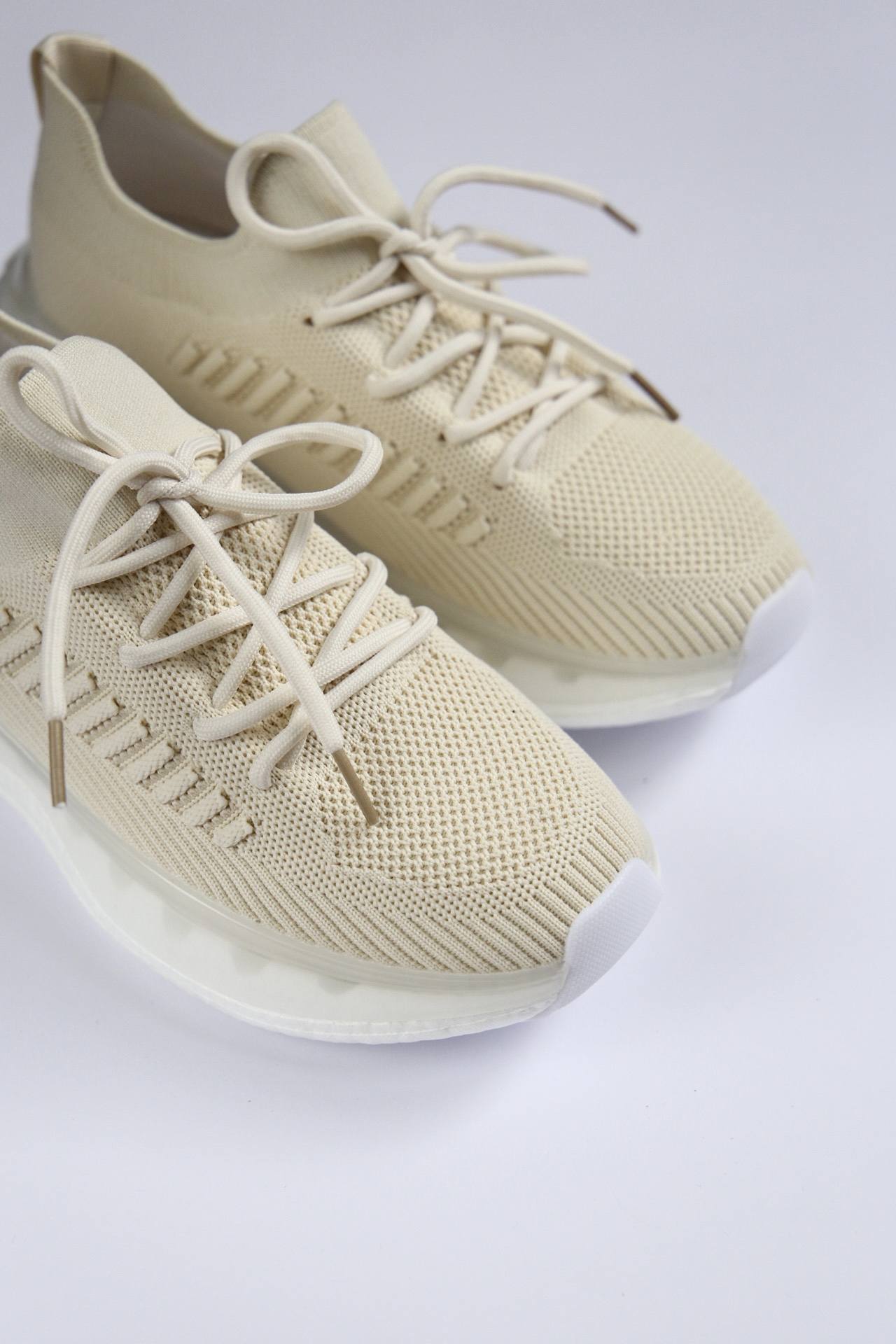 картинка Кроссовки женские Lonza от магазина Pratik