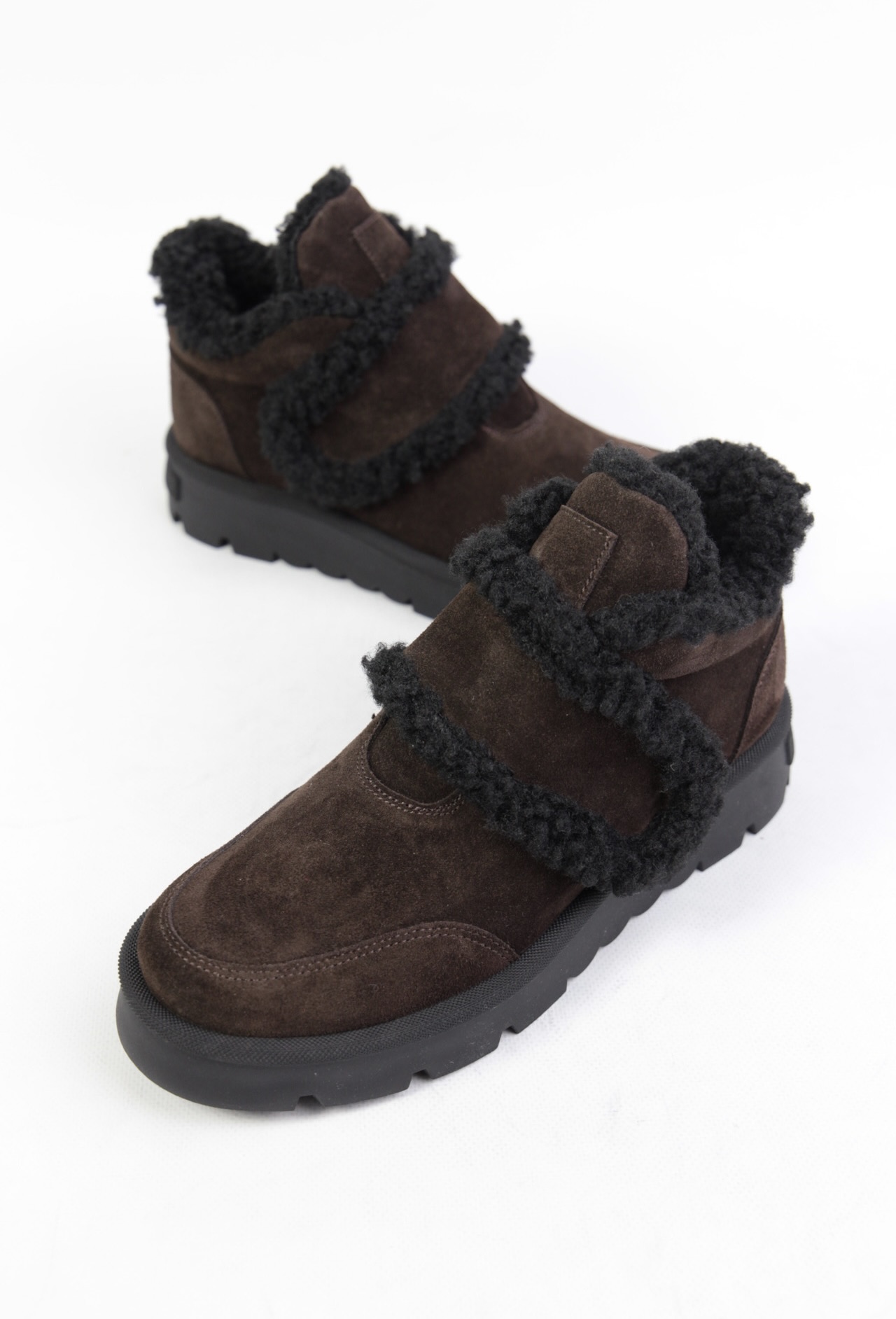 картинка Ботинки замшевые Benito от магазина Pratik