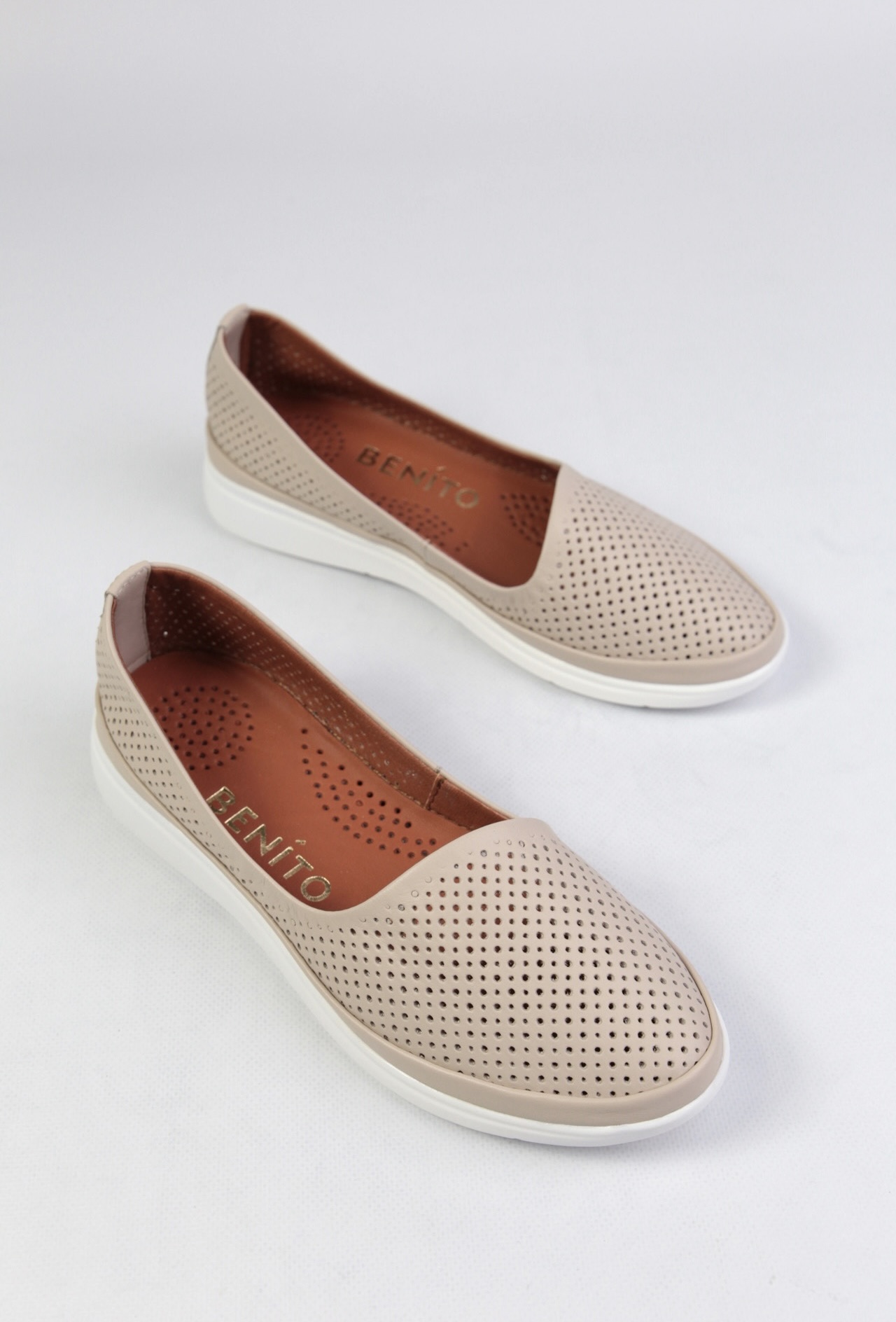 картинка Балетки кожаные Benito от магазина Pratik