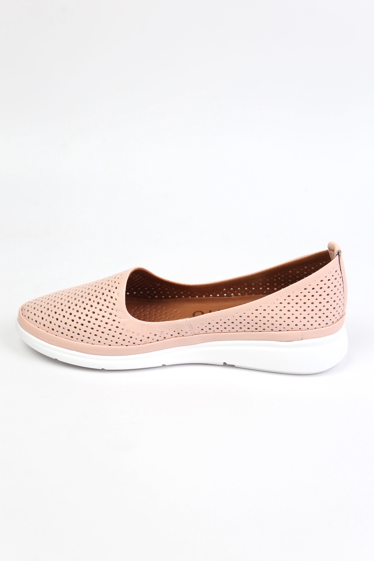 картинка Балетки кожаные Benito от магазина Pratik