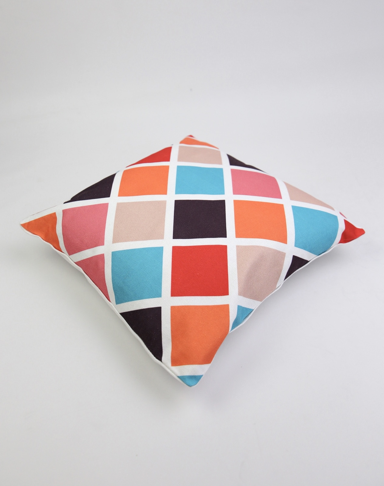 картинка Наволочка декоративная орнамент Квадрат от магазина Pratik