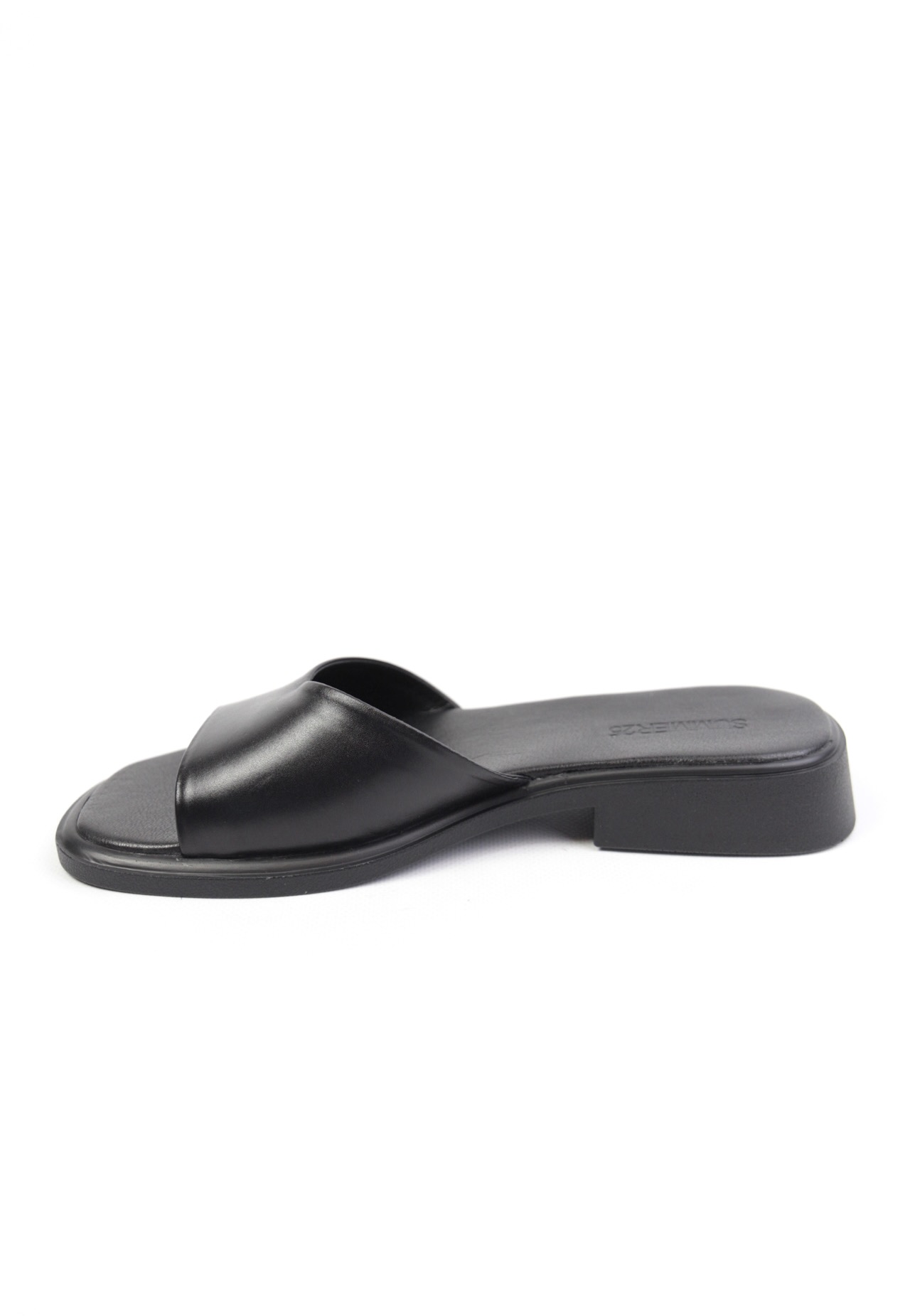 картинка Шлепанцы кожаные Benito от магазина Pratik