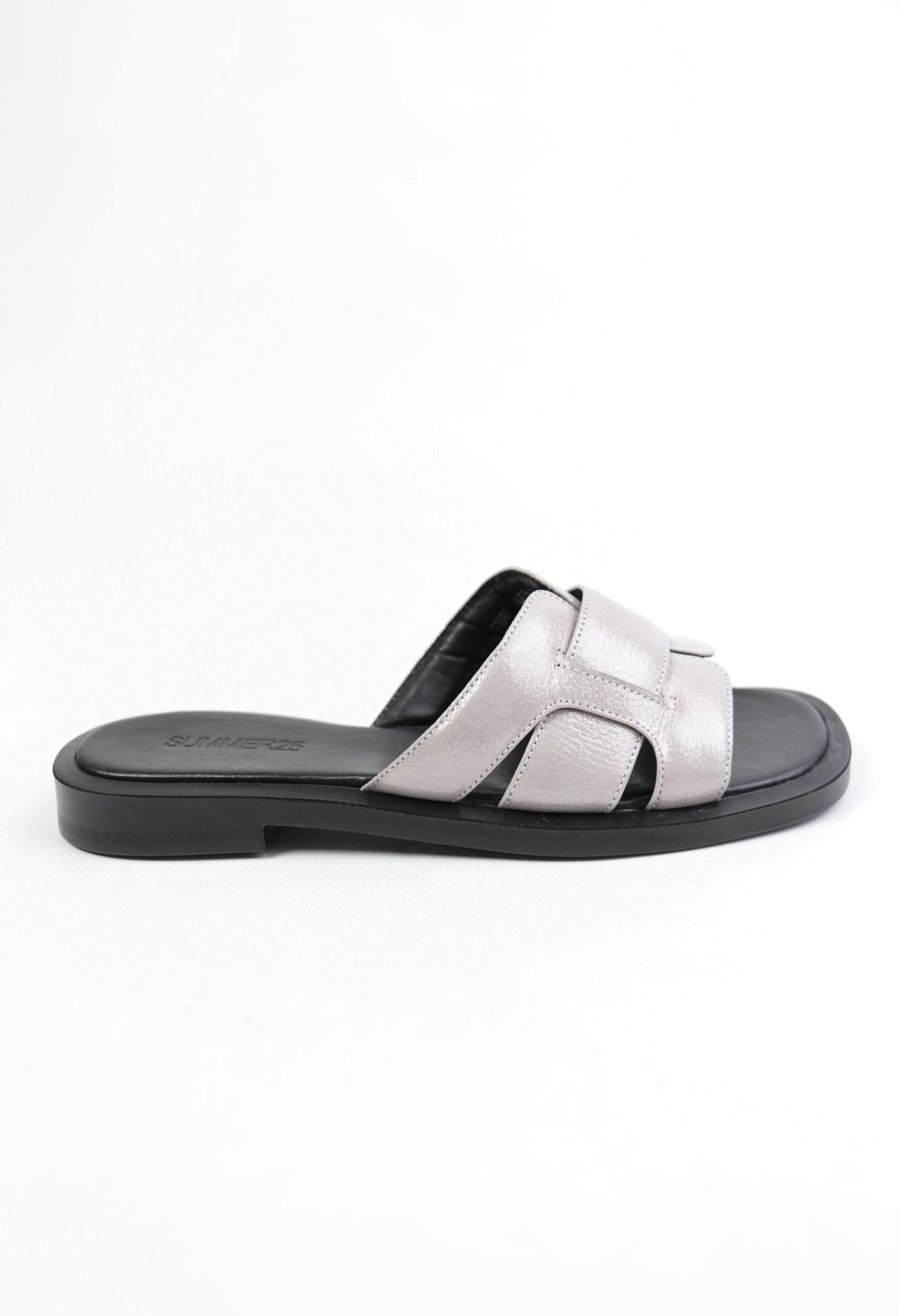 картинка Шлепанцы кожаные Benito от магазина Pratik