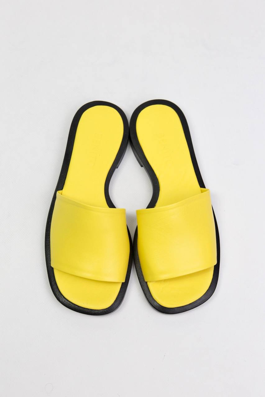 картинка Шлепанцы кожаные Benito от магазина Pratik