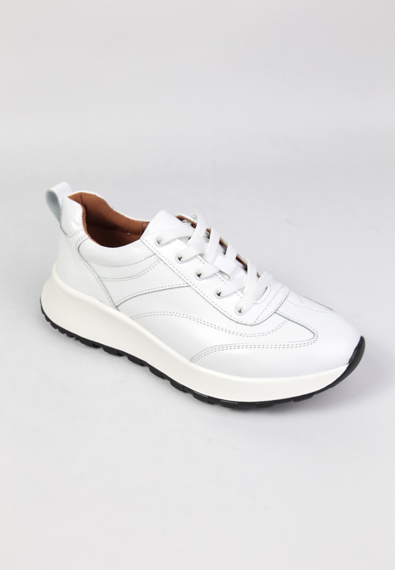 картинка Кроссовки кожаные Benito от магазина Pratik