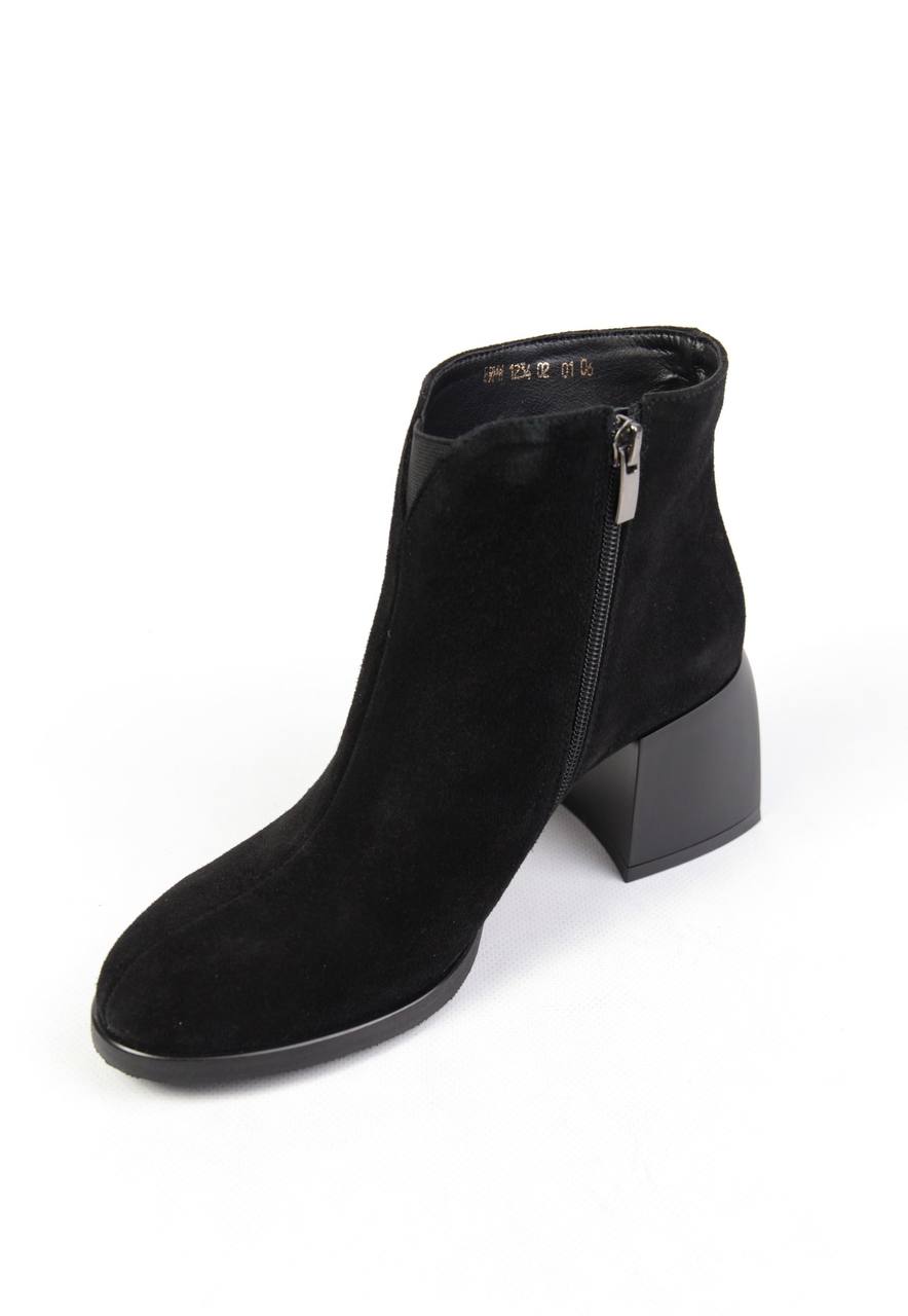 картинка Ботильоны замшевые Benito от магазина Pratik