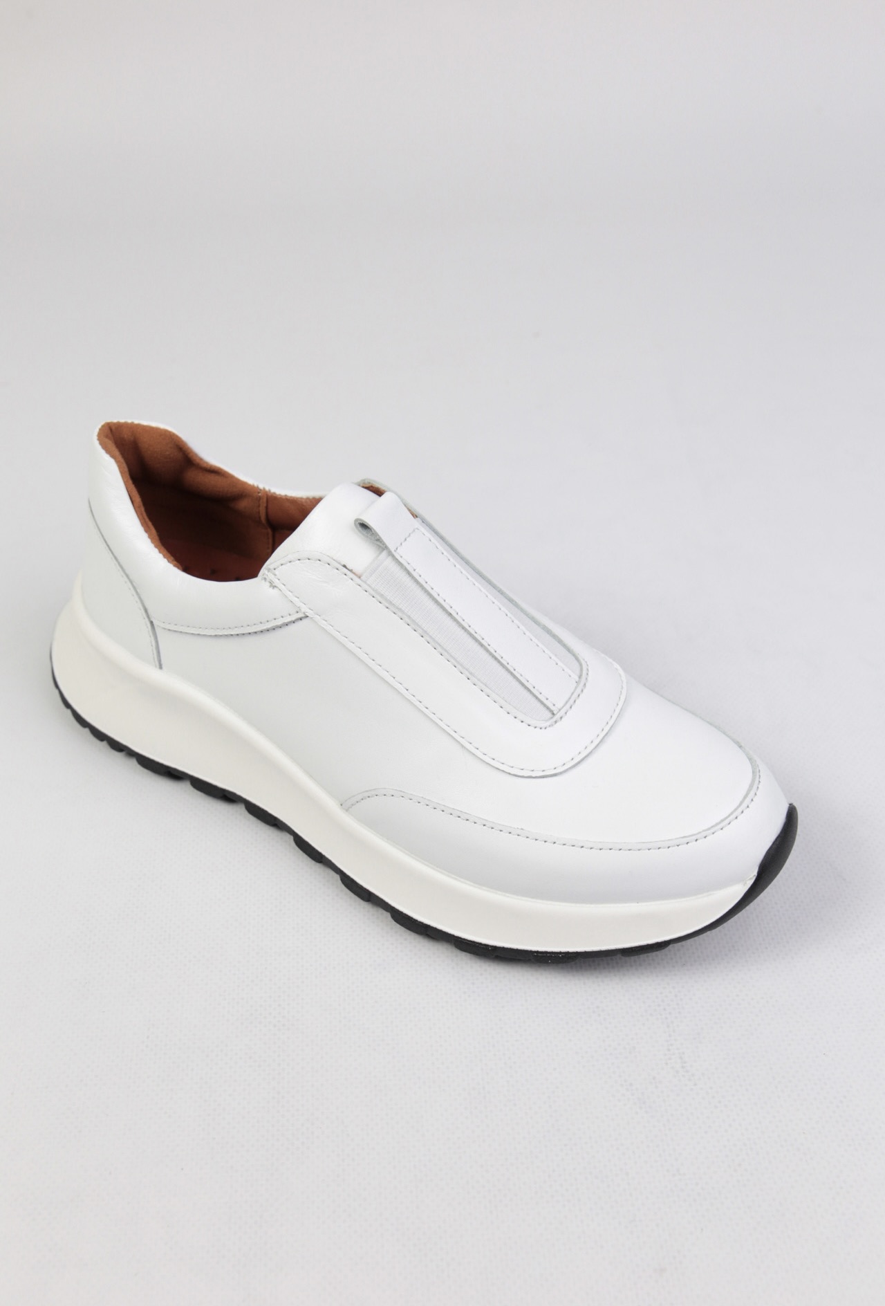 картинка Кроссовки кожаные Benito от магазина Pratik