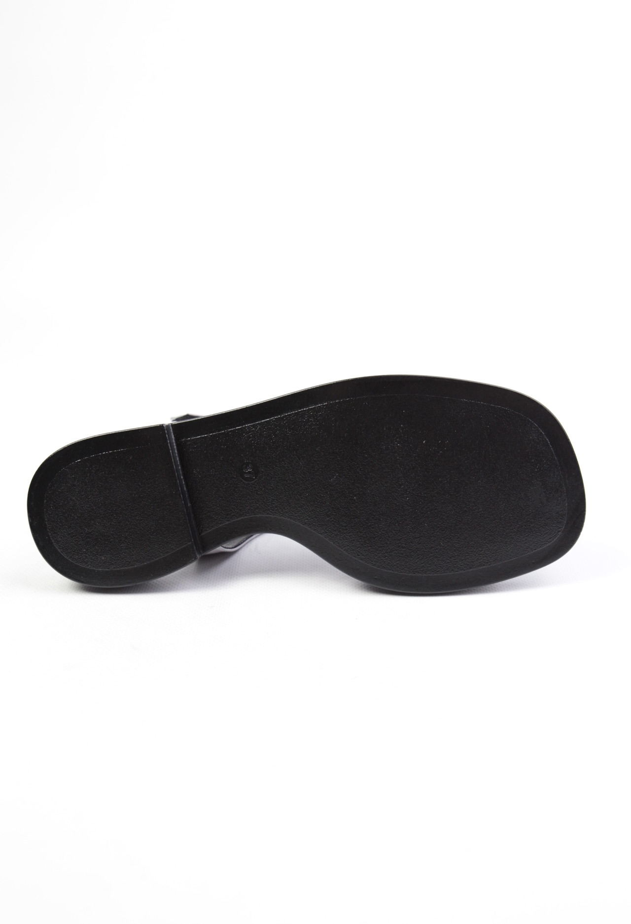 картинка Сандалии кожаные Benito от магазина Pratik