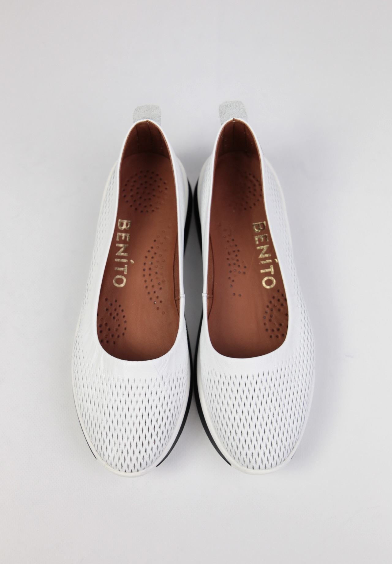 картинка Балетки кожаные Benito от магазина Pratik