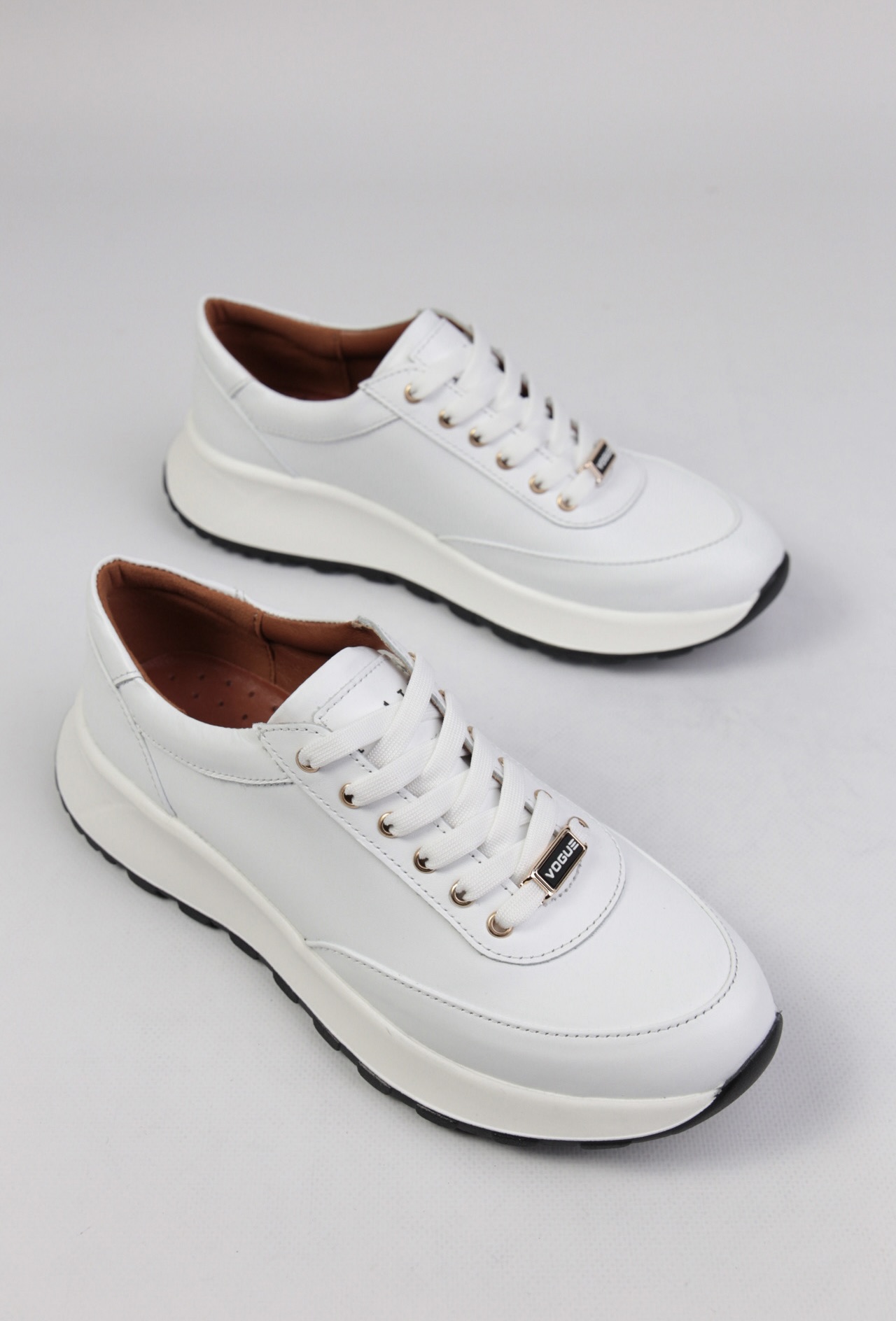 картинка Кроссовки кожаные Benito от магазина Pratik