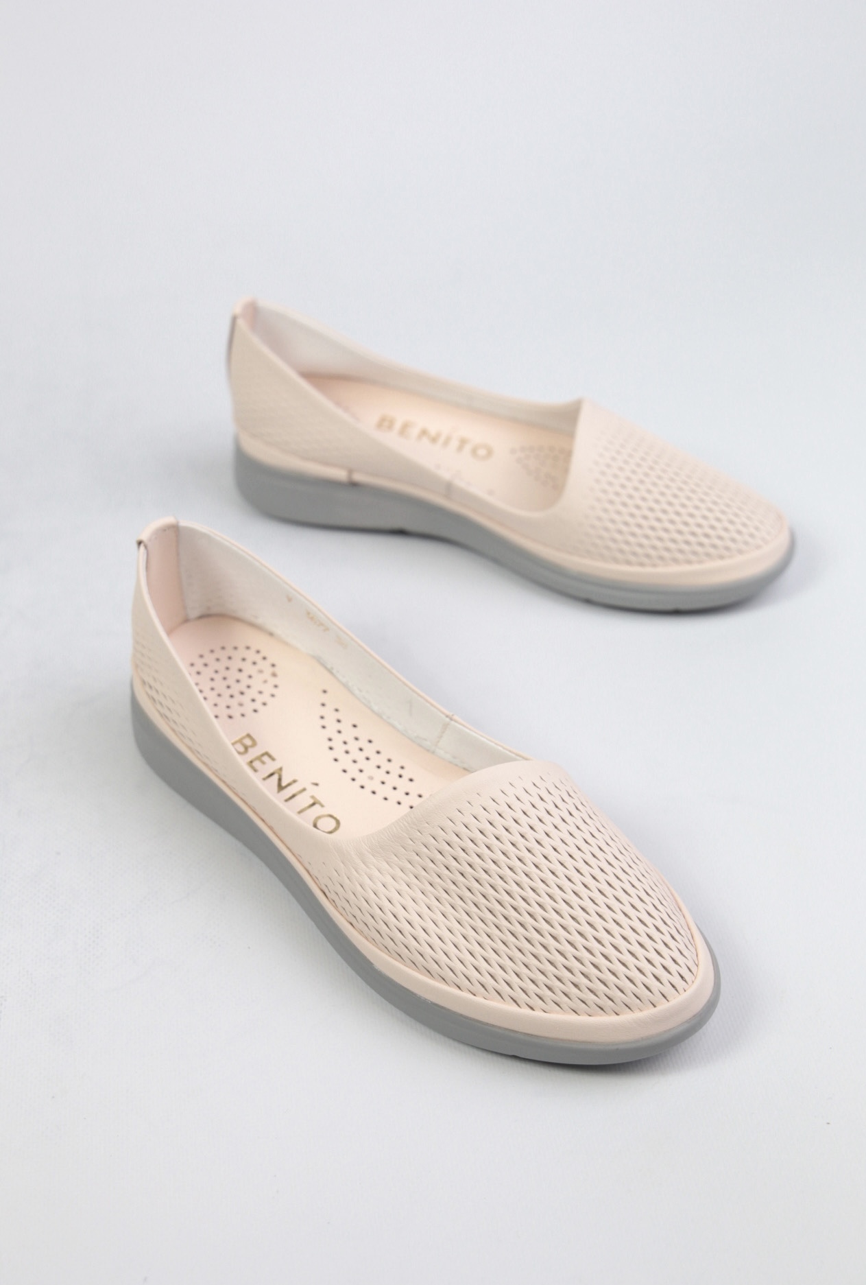 картинка Балетки кожаные Benito от магазина Pratik